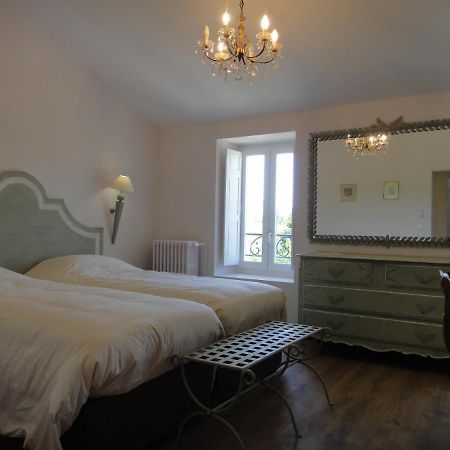 Les Terres De Saint Hilaire Bed & Breakfast Ollieres Exterior photo