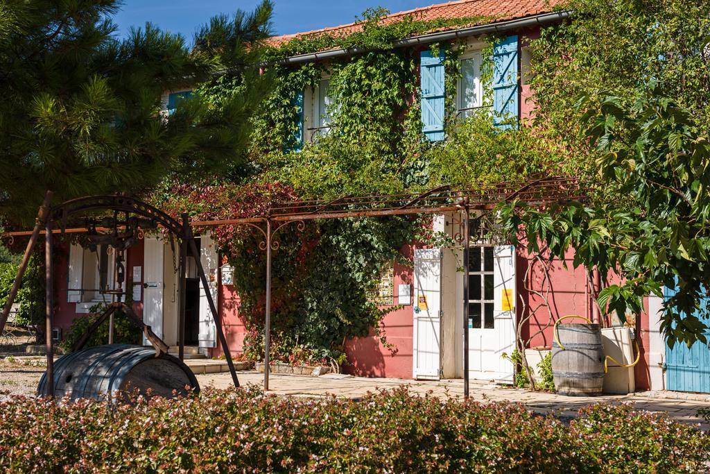 Les Terres De Saint Hilaire Bed & Breakfast Ollieres Room photo