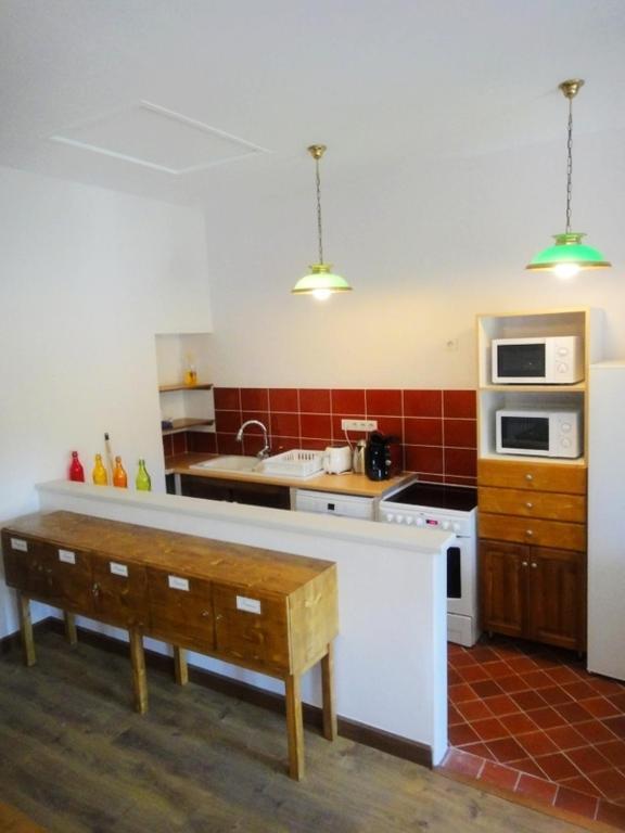 Les Terres De Saint Hilaire Bed & Breakfast Ollieres Exterior photo